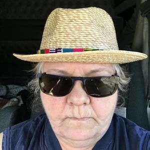 Meet your Posher, Janet